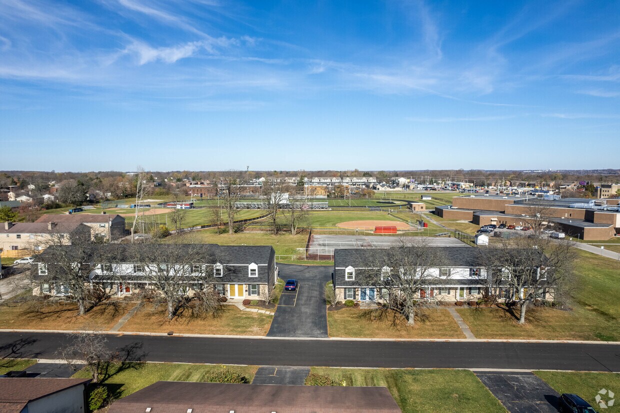 Aerial Photo - 1480-1518 Bradshire Dr