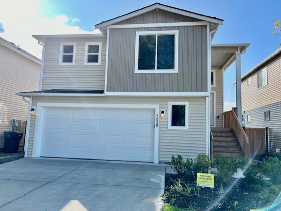 Primary Photo - Brand New 3 Bedroom property in Marysville!!