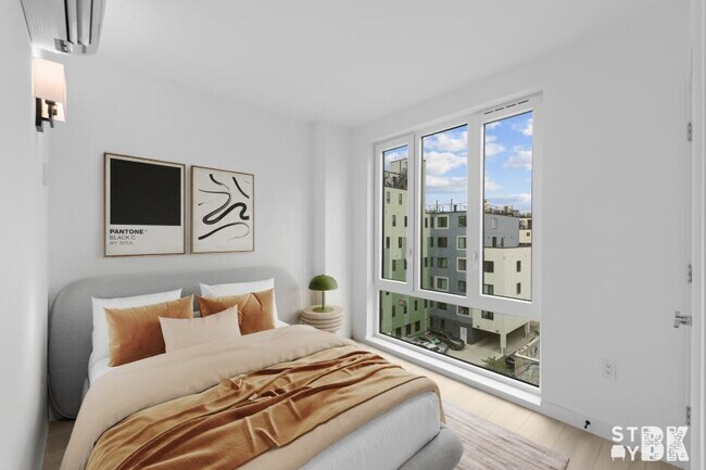 Foto del edificio - 2 bedroom in BROOKLYN NY 11226