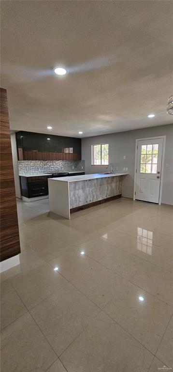 Foto del edificio - 15 N Ware Rd