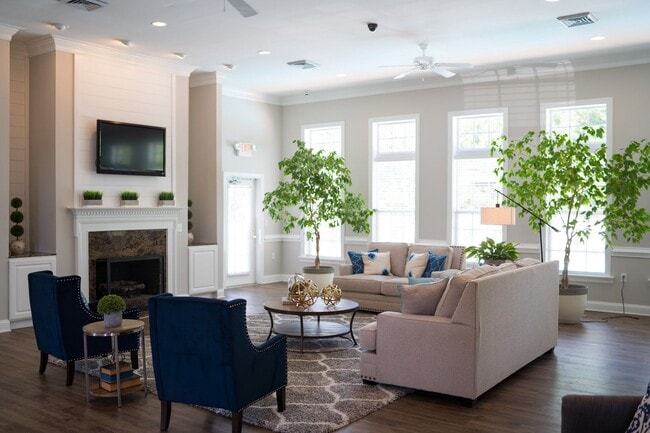 Interior Photo - Greenhaven Trace