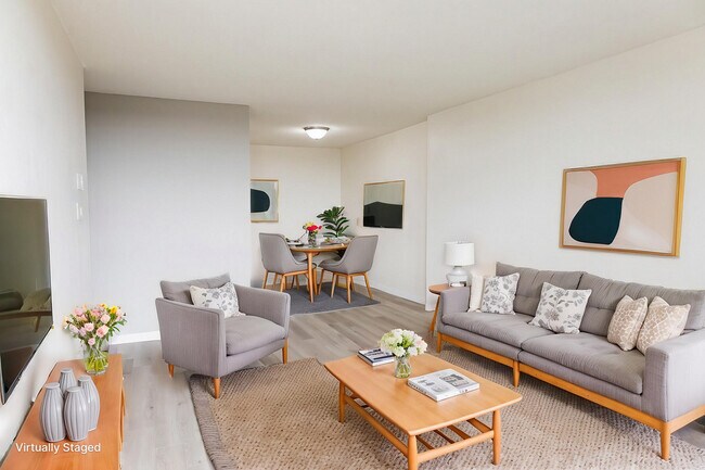 Photo du bâtiment - Dhillon Tower Apartments