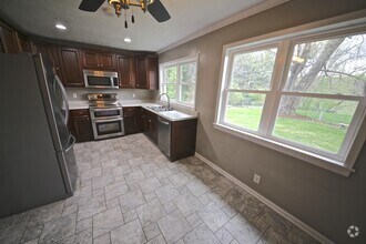Building Photo - 3801 W Woodyard Rd