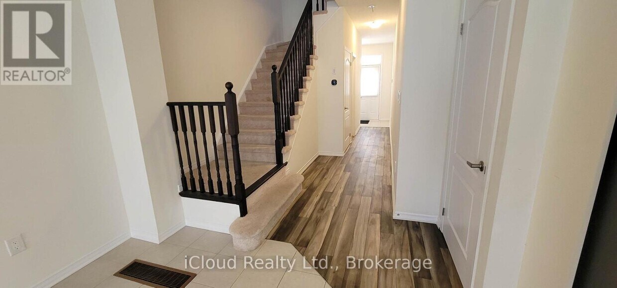 Photo du bâtiment - 27 Sumac Dr