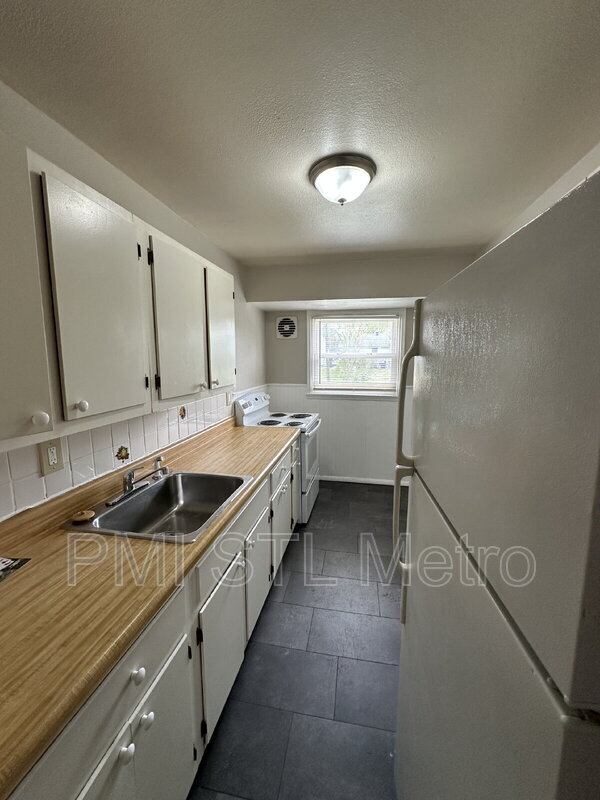 Foto del edificio - 452 Midlothian Rd
