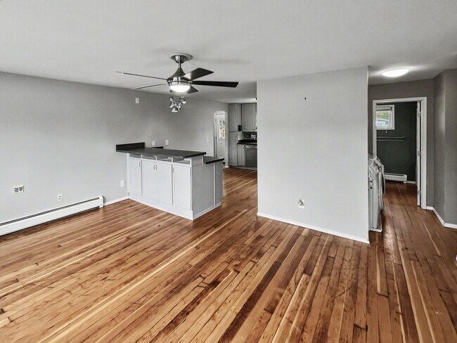 Foto del edificio - 3330 E 41st Ave