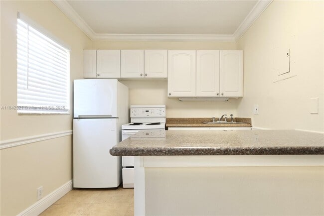Building Photo - 1429 SW 9th St