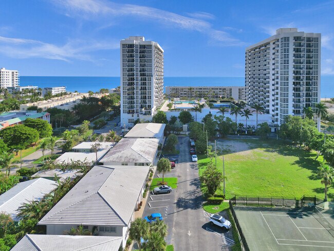 Foto del edificio - 3209 Colony Club Rd