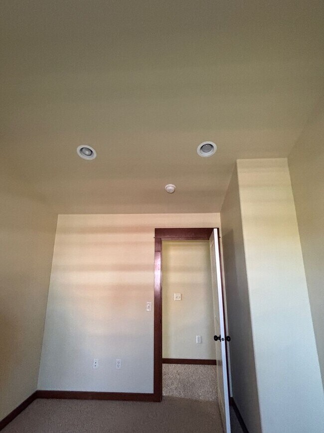 Foto del edificio - Beautiful Unit near Costco
