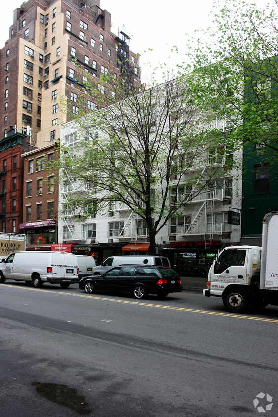 Primary Photo - 204-208 W 14th St
