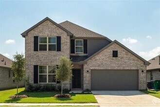 Building Photo - 3010 Teak Dr