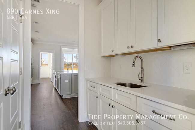 Building Photo - 890 Carnes Crossing