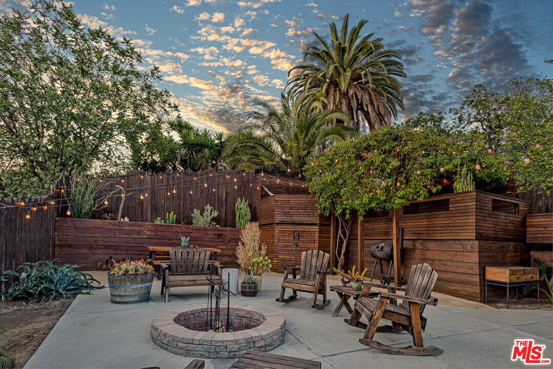 Foto principal - 3749 Mercury Ave