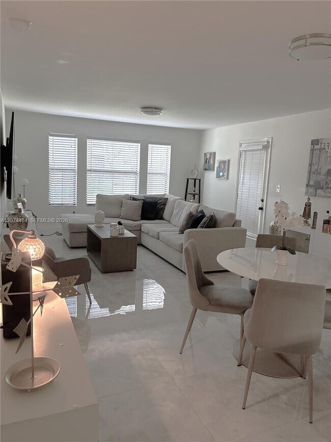 Foto del edificio - 15591 SW 105th Terrace