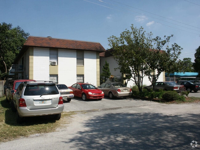 Building Photo - Gemini House