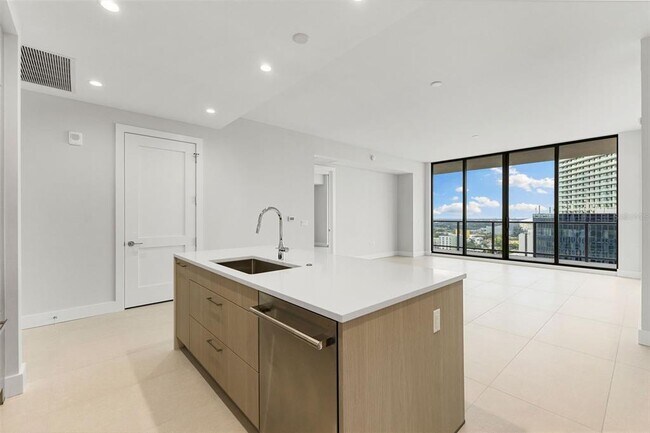 Foto del edificio - 275 1st Ave S
