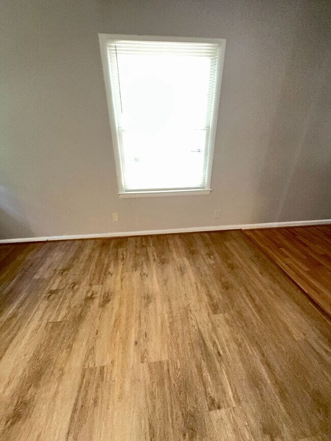 Foto del edificio - 4714 Toney Drive - Close to Ft. Moore & Vi...