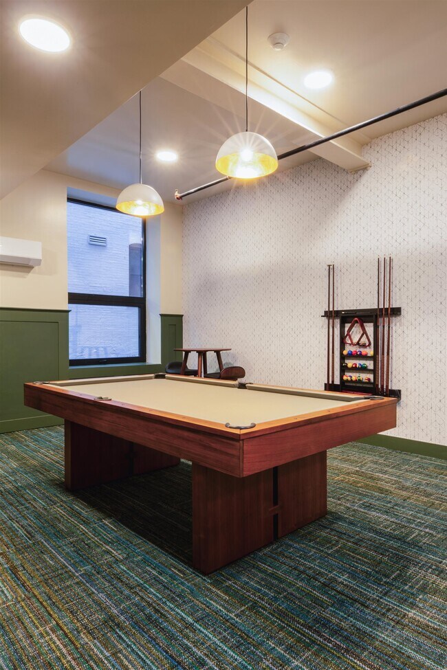 Building Photo - 25 E 22nd St