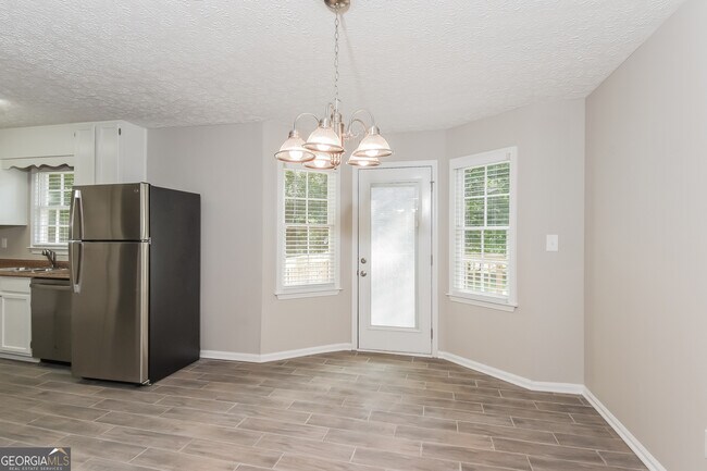 Building Photo - 46 Normas Way