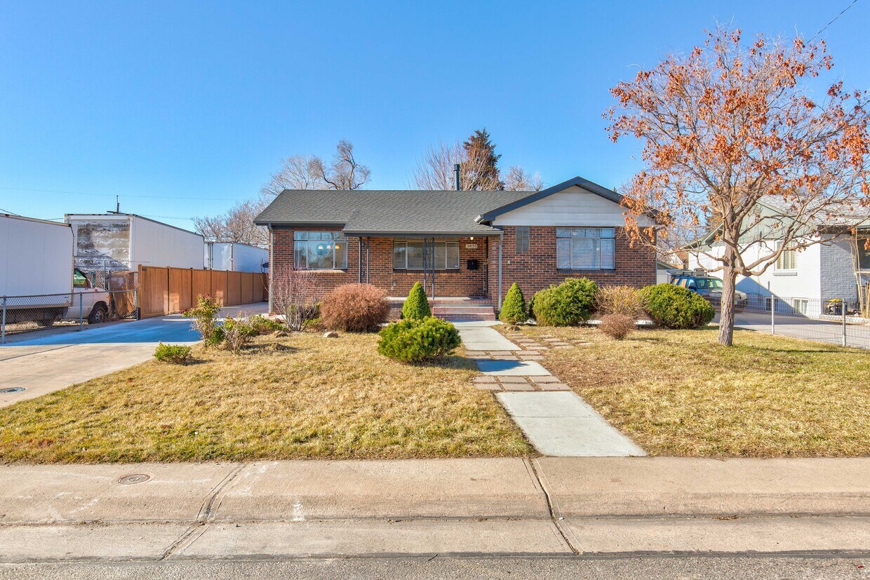 3835 Pierce St, Wheat Ridge, CO 80033 House for Rent in Wheat Ridge