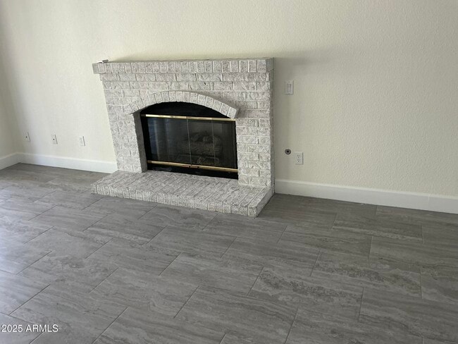 Building Photo - 6626 W Monona Dr