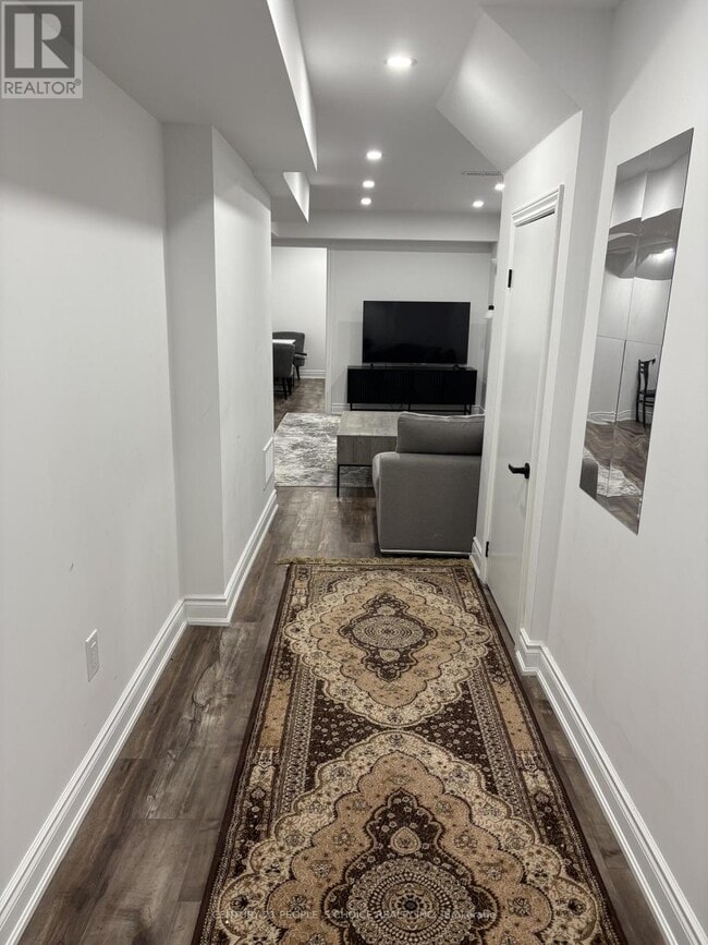 Building Photo - 23 Knotty Pine Ave