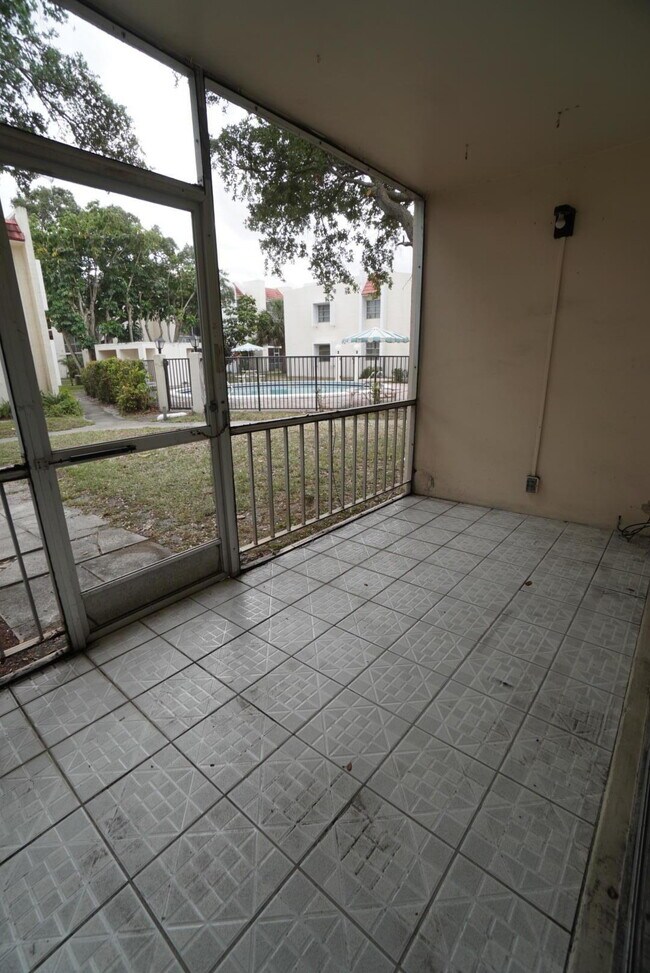 Foto del edificio - 612 NW 13th St