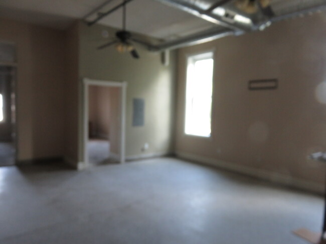 Building Photo - 57 11th Ave N