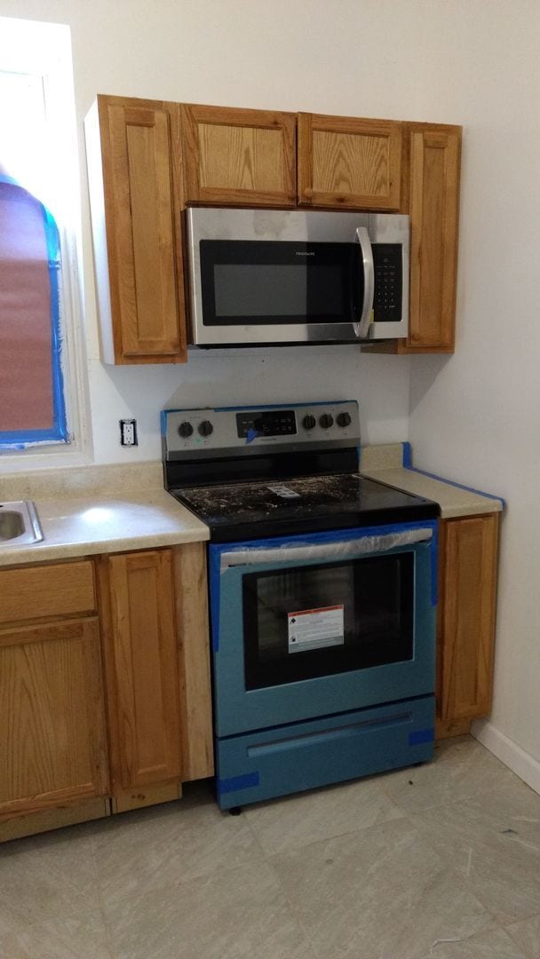 Building Photo - Nice location!  Well-maintained home.