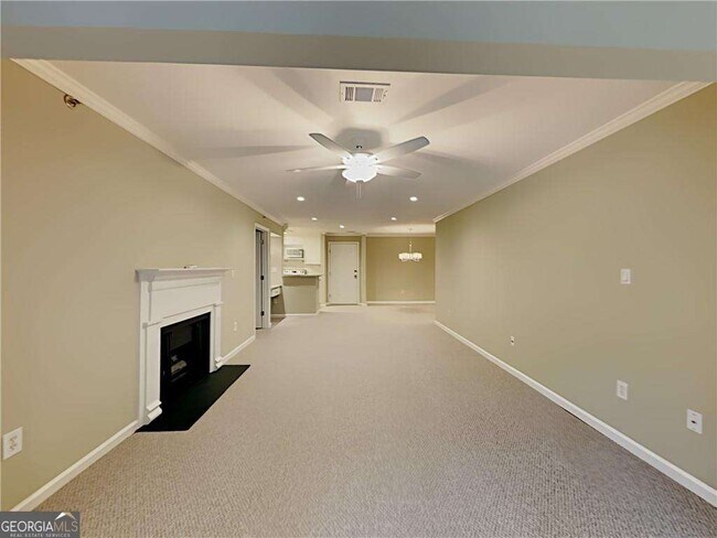 Foto del edificio - 1217 Highland Bluff Dr S E