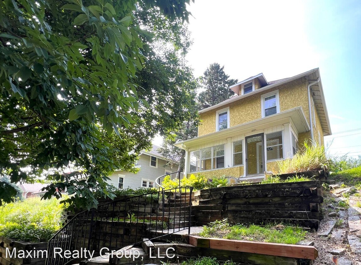 Primary Photo - 5 br, 2 bath House - 4807 Underwood Ave.