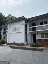 Building Photo - 655 E Campus Rd