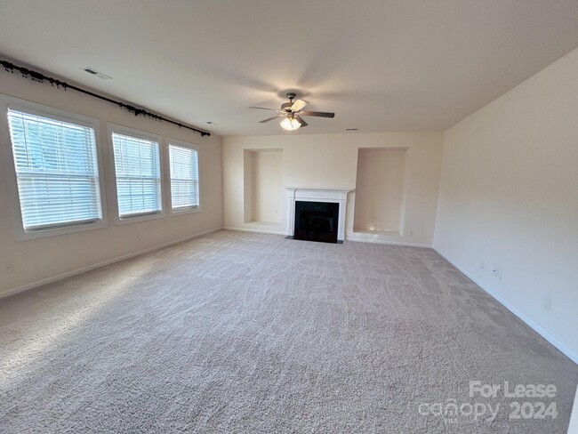 Building Photo - 14705 Provence Ln