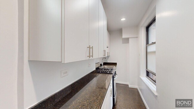 Foto del edificio - 140 W 55th St