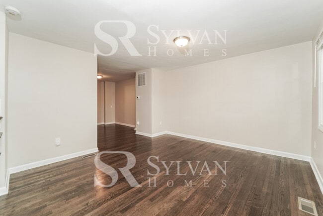 Photo - The Lifestyle You Deserve. House