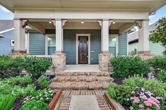 Building Photo - 18410 Central Creek Dr