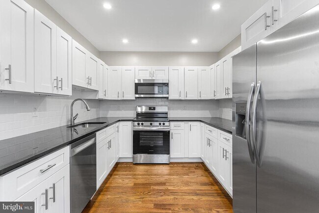 Foto del edificio - 518 S 56th St