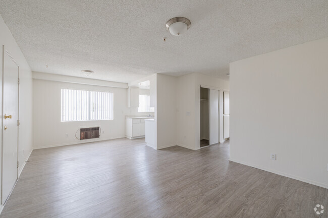 Interior Photo - Evergreen Apartments