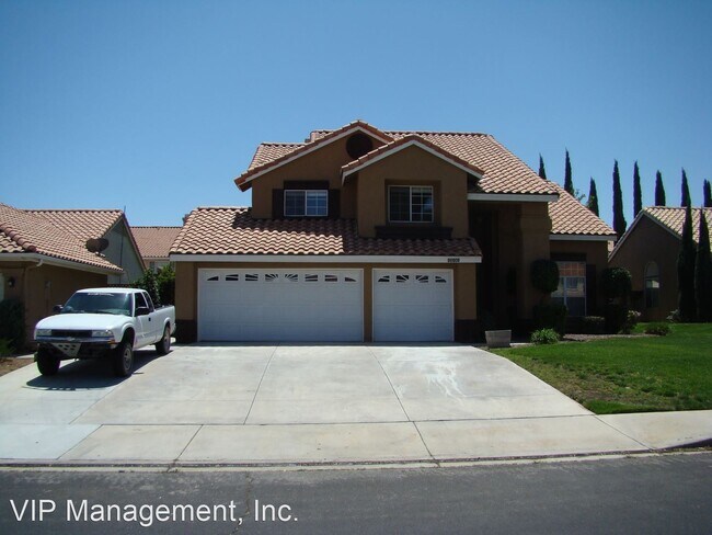 Building Photo - 5 br, 3 bath House - 13191 High Desert Rd.