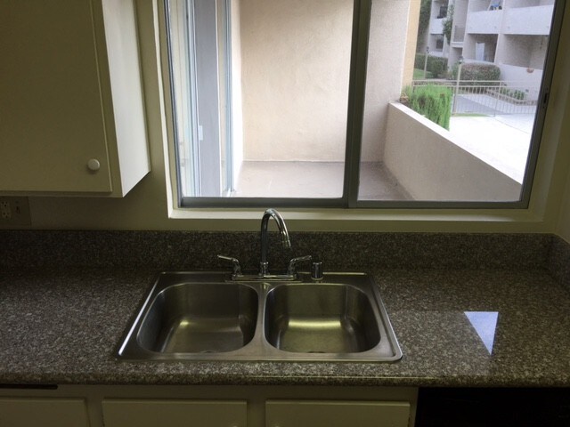 Foto del edificio - 3848-3858 W 226th St