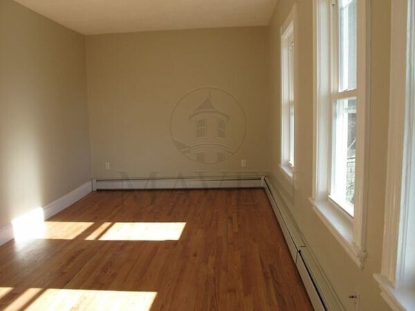 Foto del edificio - 515 Medford Ave