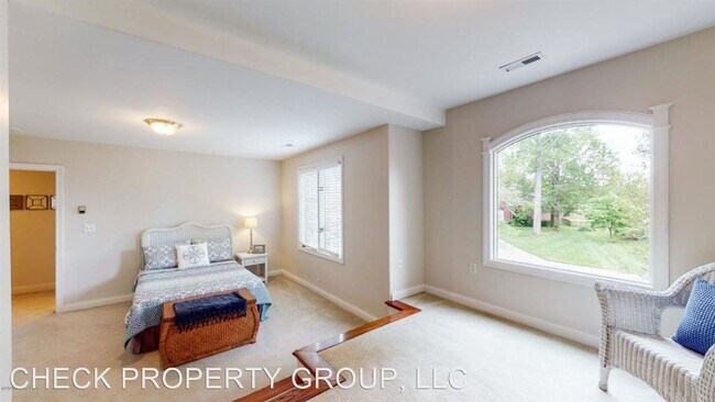 Building Photo - 7703 Wolfpen Ridge Dr