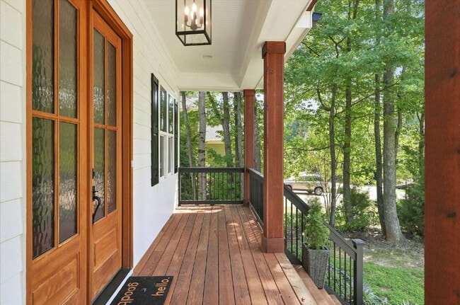 Building Photo - Luxurious Craftsman-style Home in Wake Forest
