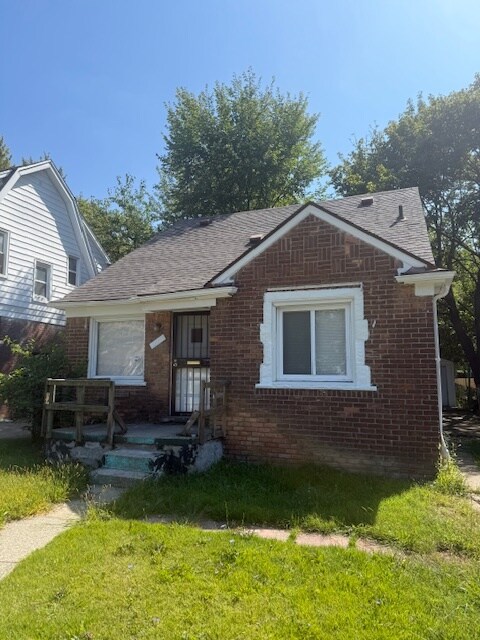 Foto principal - 12210 Longview St