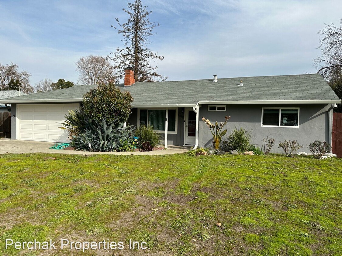 Primary Photo - 5 br, 2 bath House - 1955 Helen Road