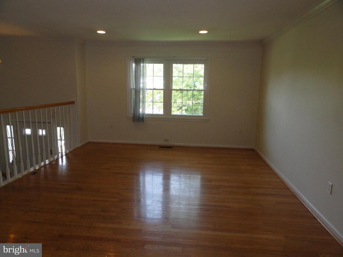 Foto principal - 7203 Bona Vista Ct