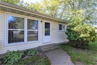 Building Photo - 1403-1405 Daley Ave