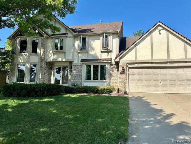 Building Photo - 24397 Venice Dr