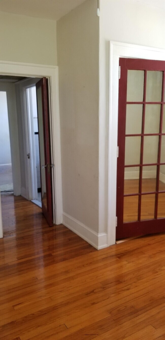 Foto del edificio - 1310 Willow Branch Ave