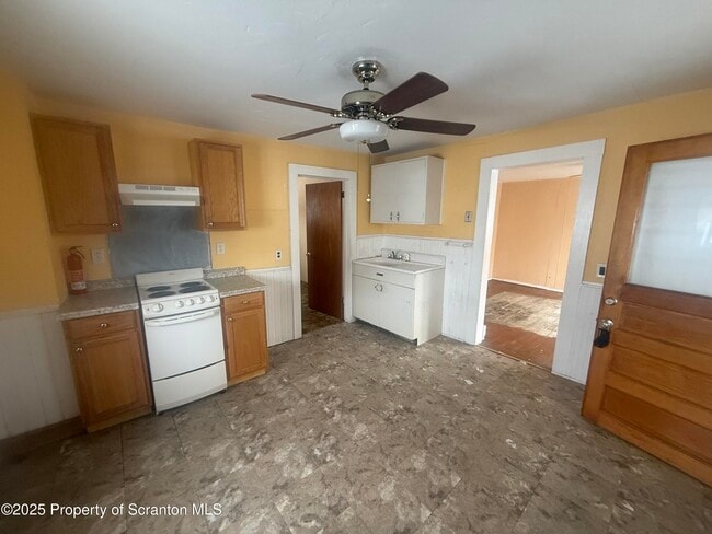 Building Photo - 89 Belmont St